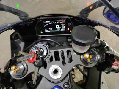 Yamaha YZF-R1 2015