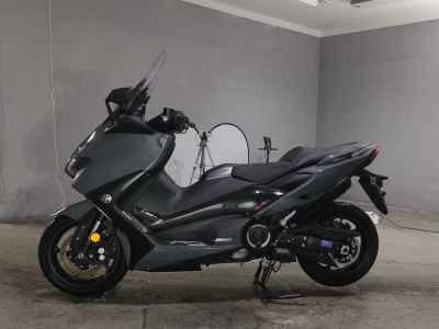 Yamaha TMAX 560 2021