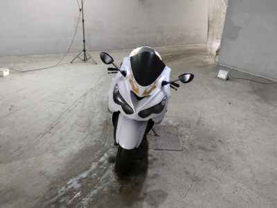 Kawasaki Ninja ZX-14R 2014