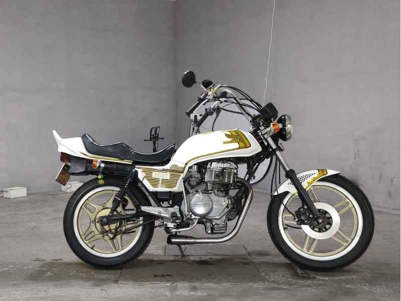 Honda CB400N 2023