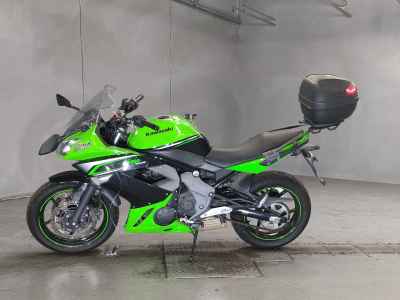 Kawasaki Ninja 400R 2012