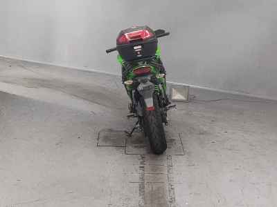 Kawasaki Ninja 400R 2012