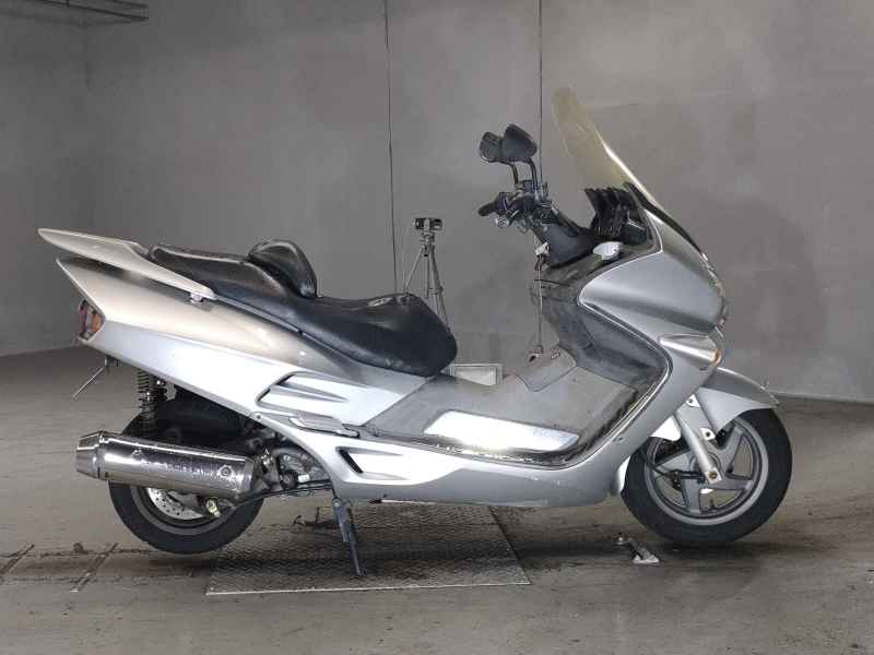 Honda Forza 2000