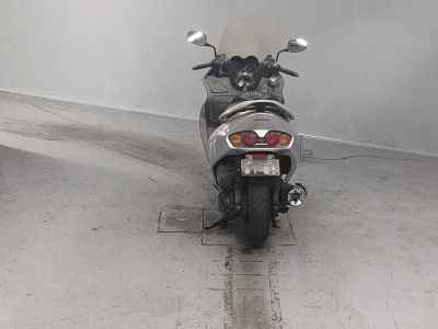 Honda Forza 2000