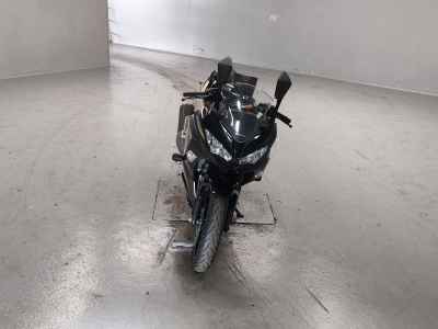 Kawasaki Ninja 400 2021