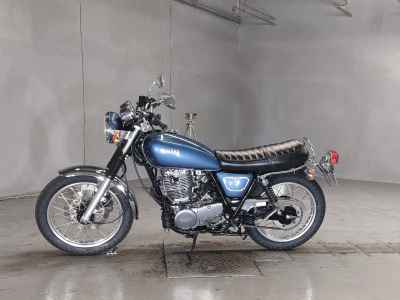 Yamaha SR400 2020