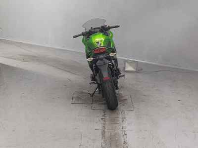 Kawasaki Ninja 400R 2012