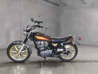 Yamaha SR400 2019