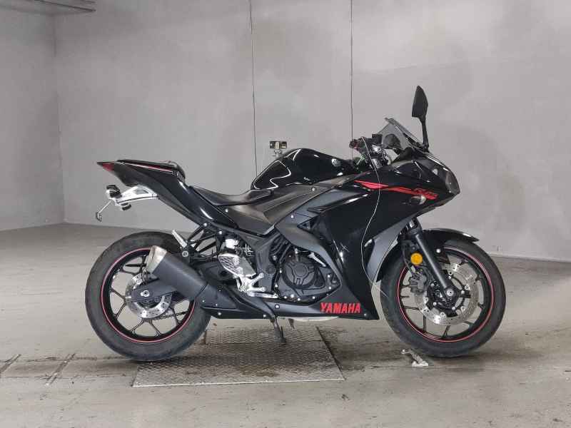 Yamaha YZF-R25 2015