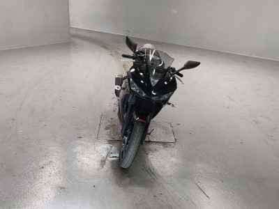 Yamaha YZF-R25 2015