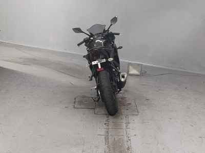 Yamaha YZF-R25 2015