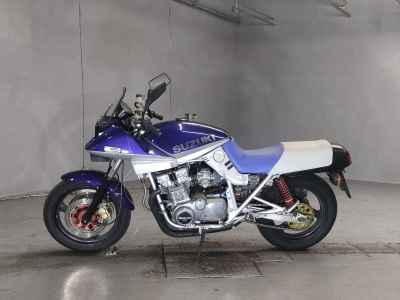 Suzuki GSX750S Katana 1982