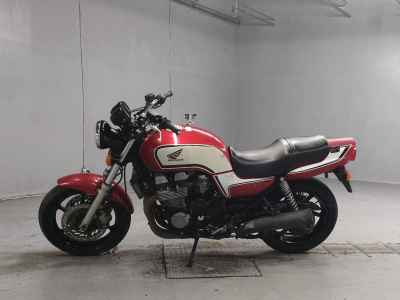 Honda CB750 Training 2005