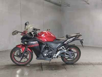 Honda CBR250R 2011