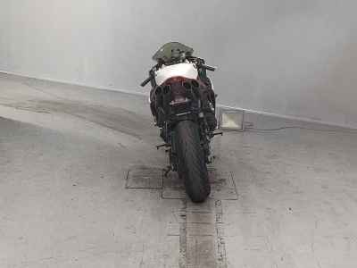 Yamaha YZF-R1 2012