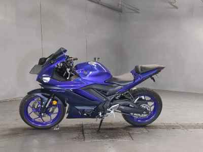 Yamaha YZF-R25 2022