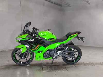 Kawasaki Ninja 400 2023