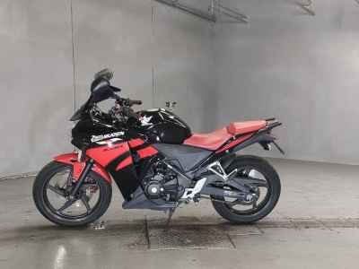 Honda CBR250R 2013