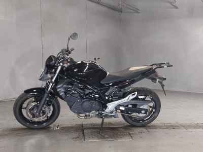 Suzuki Gladius SFV400 2013