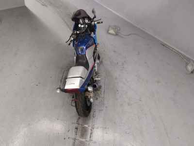 Kawasaki GPZ900R 1997