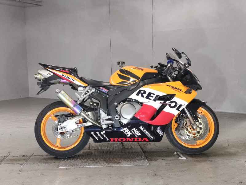 Honda CBR1000RR 2005