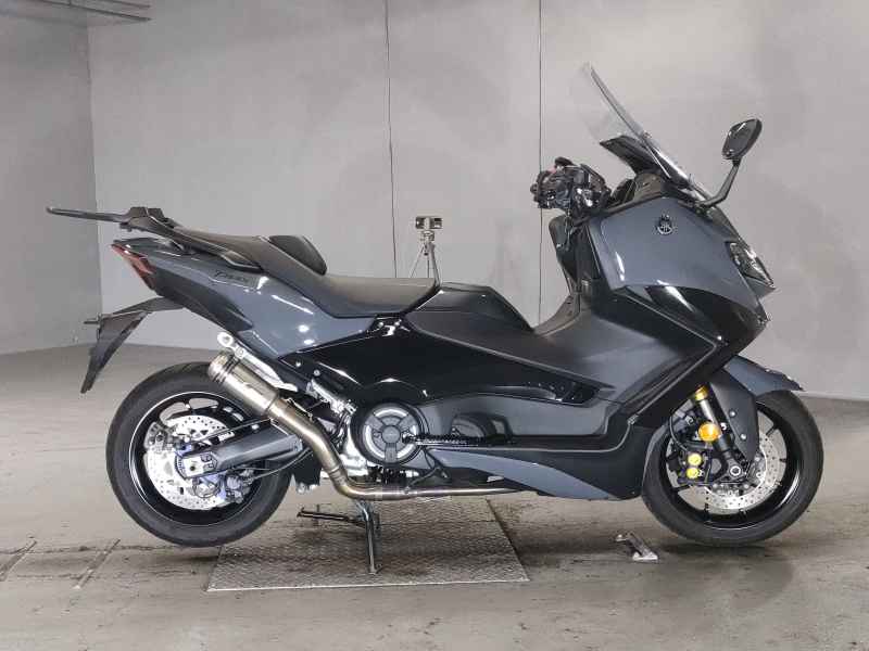 Yamaha TMAX 560 2022