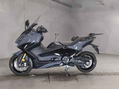 Yamaha TMAX 560 2022