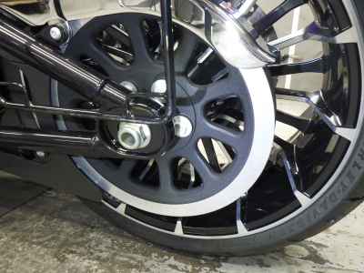 Harley-Davidson FXBR117 2023
