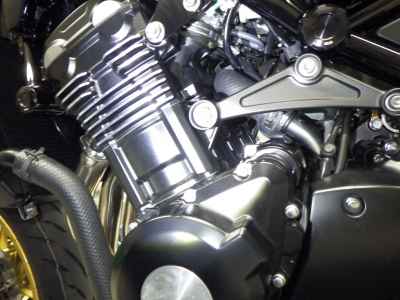 Kawasaki Z900RS SE 2024
