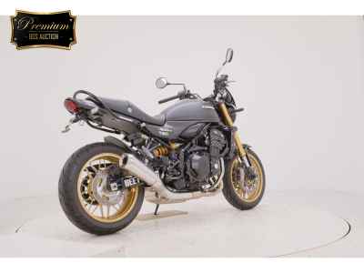 Kawasaki Z900RS SE 2024