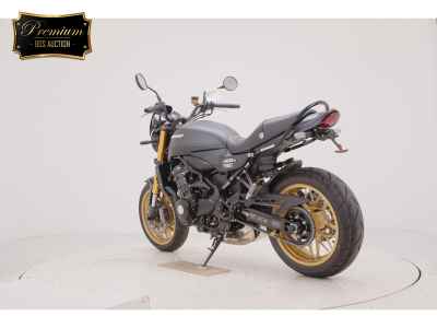 Kawasaki Z900RS SE 2024