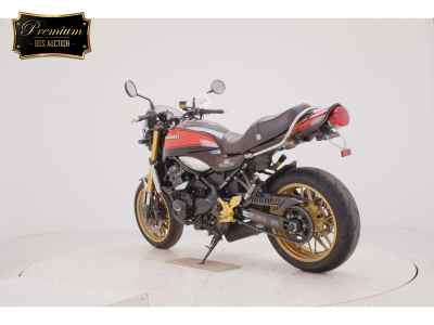 Kawasaki Z900RS 2022
