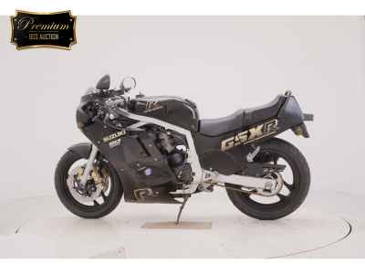 Suzuki GSX-R750 1987