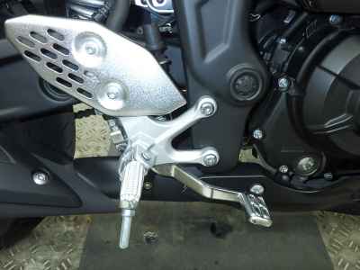 Yamaha YZF-R25 2023