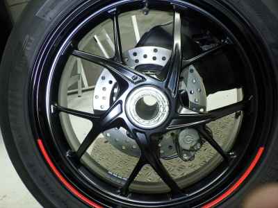 Ducati Panigale V2 2024