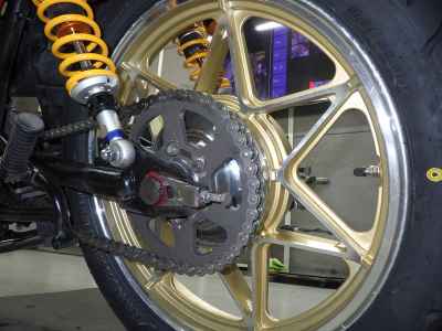 Suzuki GS400 2025