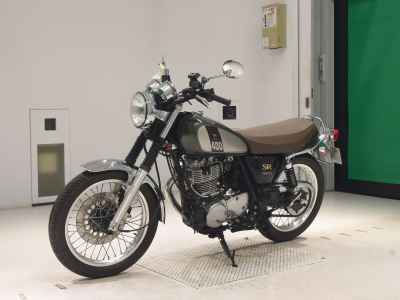 Yamaha SR400 2019