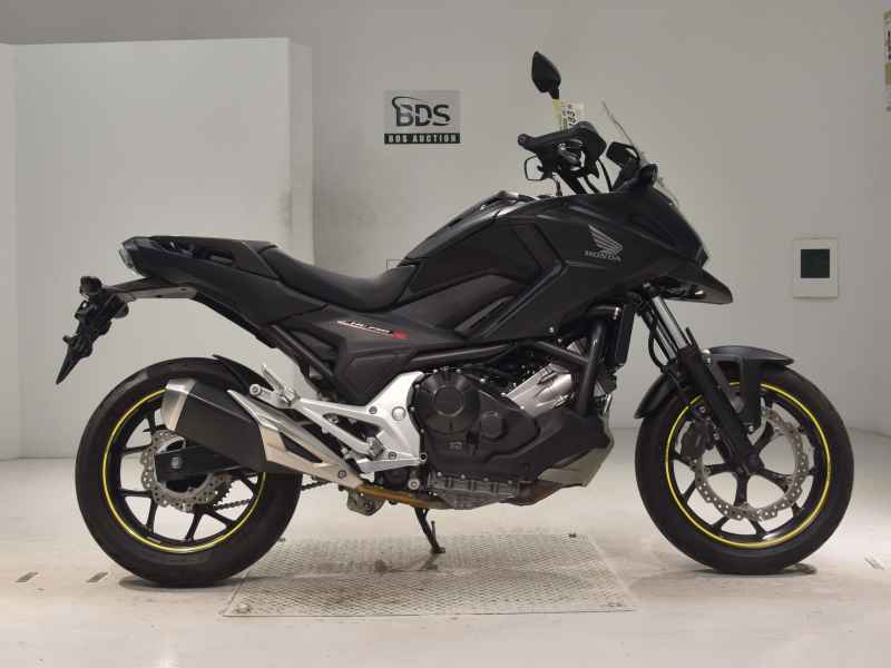 Honda NC750X 2016