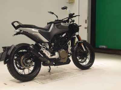 Husqvarna Svartpilen 401 2021
