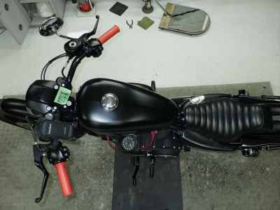 Harley-Davidson Sportster Iron XL883N 2014