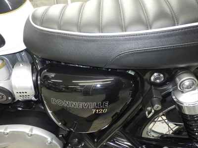 Triumph Bonneville T120 2023