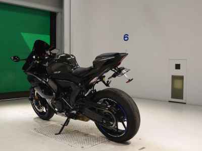 Yamaha YZF-R7 2022