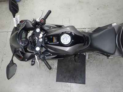 Yamaha YZF-R25 2016