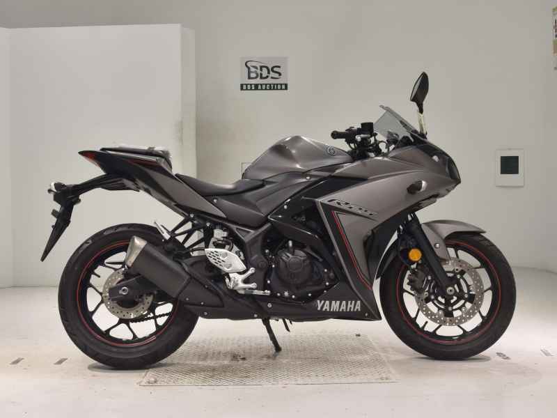 Yamaha YZF-R25 2016