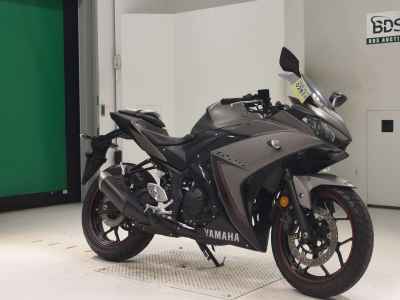 Yamaha YZF-R25 2016
