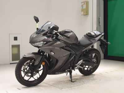 Yamaha YZF-R25 2016