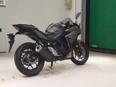 Yamaha YZF-R25 2016