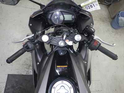 Yamaha YZF-R25 2016