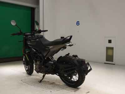 Suzuki VARTPILEN401 2023