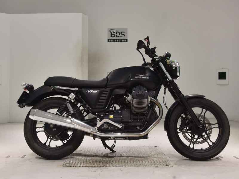 Moto Guzzi V7 Stone 2016